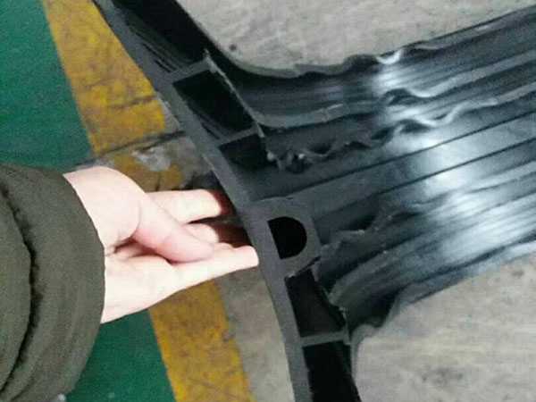 背貼式止水帶圖片1 背貼式止水帶圖片1